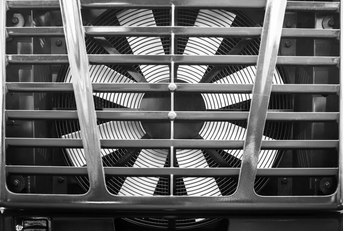 ventilateur industriel de dry cooler avec grille de protection renforcée